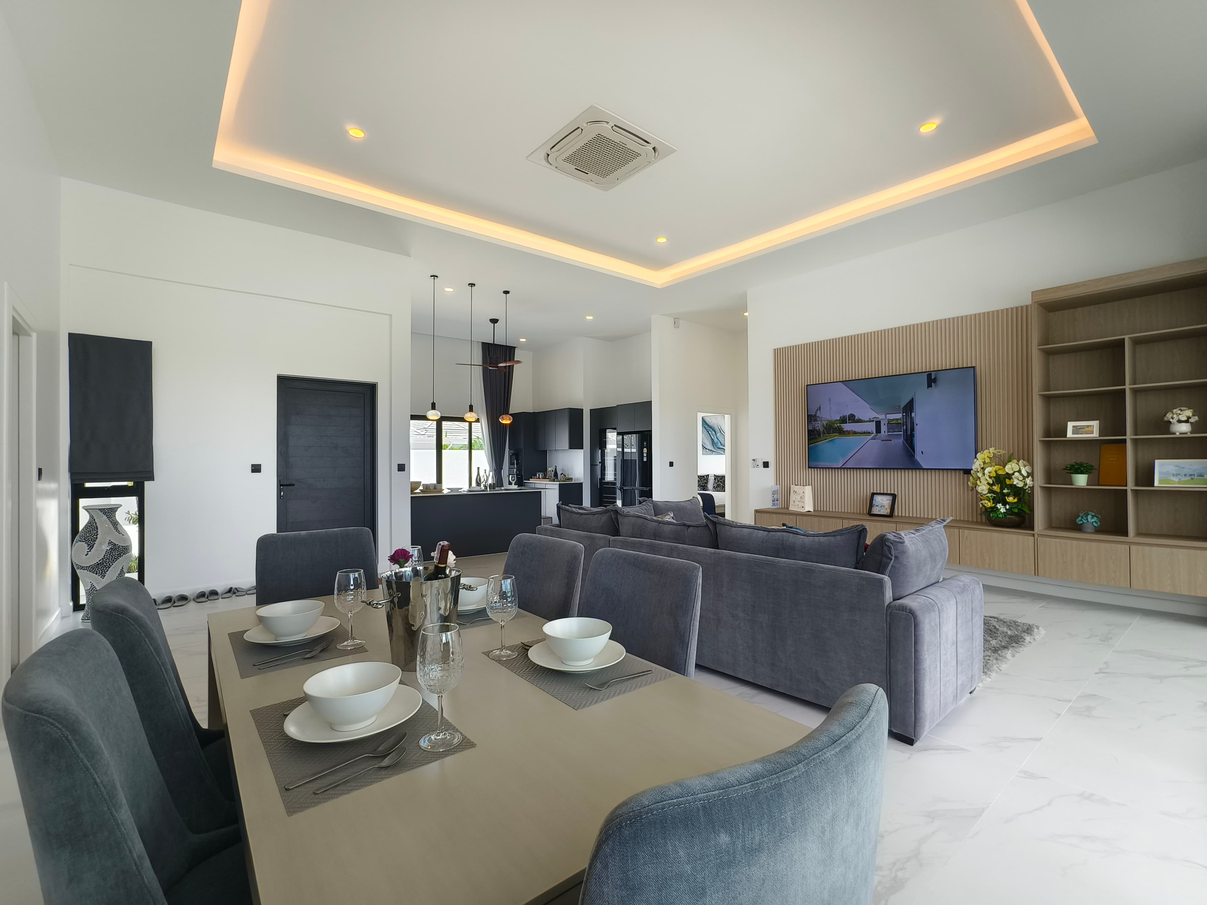 Botanica Private Pool Villa Move-In Ready gallery 5