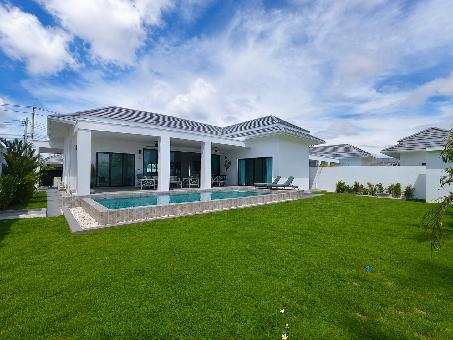 Botanica Private Pool Villa Move-In Ready