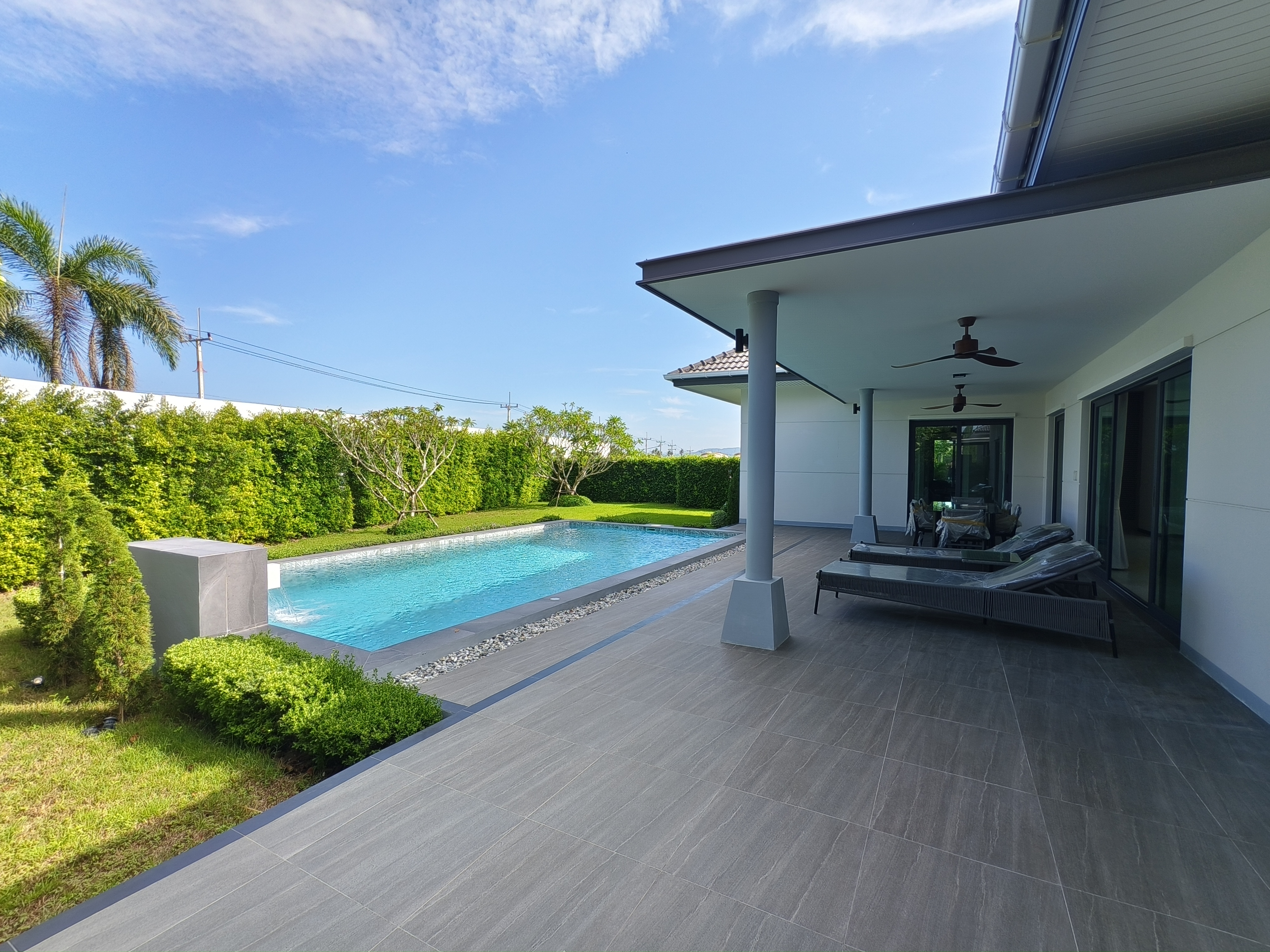 Nantra Residence Private Pool Villa Move-In Ready